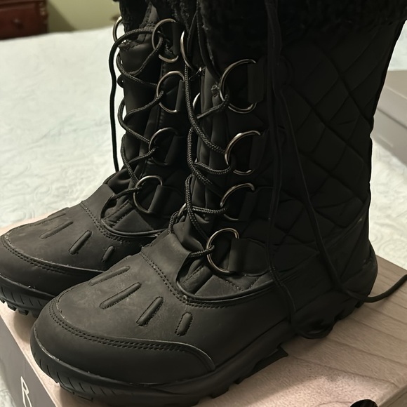 Women’s Bearpaw Cassie Boots - Picture 5 of 9
